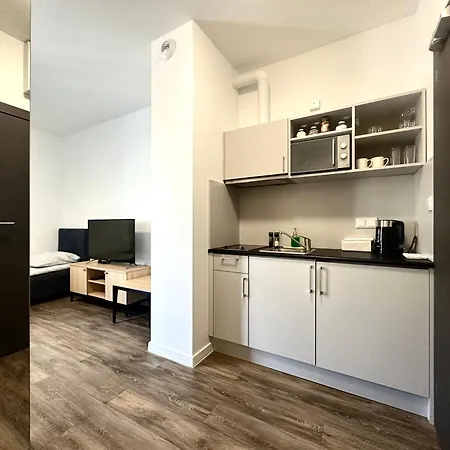 Przyjazni 16 24 - Self Check-in 20h - Lift