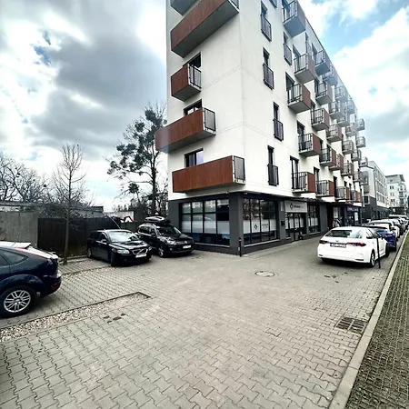 Przyjazni 16 24 - Self Check-in 20h - Lift Wroclaw